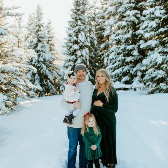 Meet your Posher, Stephanie - Picture 1 of 1